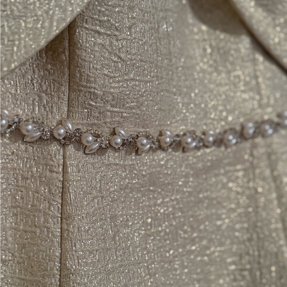 TeriJon by Rickie Freeman OFF SHOULDERMetallic Jacquard Twist Bodice formal gown - Picture 5 of 6